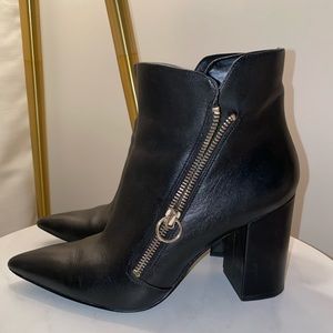 NINE WEST LEATHER BOOTIES
